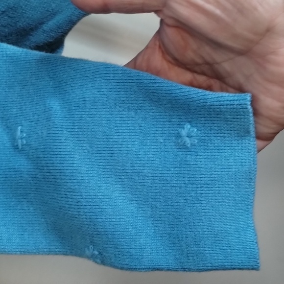 Denim & Co Blue V neck button up sweater blue stitched flowers Sz M - Picture 5 of 11